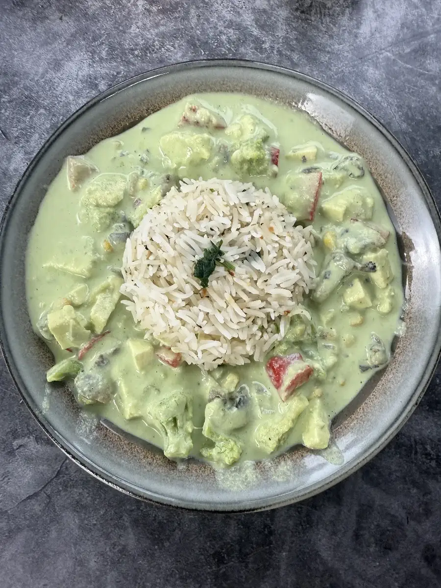 Creamy Broccoli Bowl